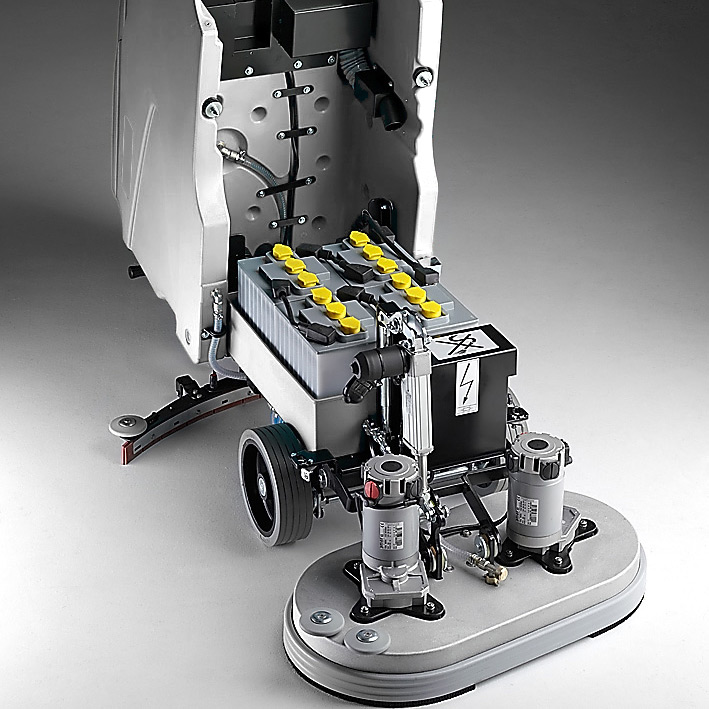 Eyltool M610 Scheuersaugmaschine mit Fahrantieb 